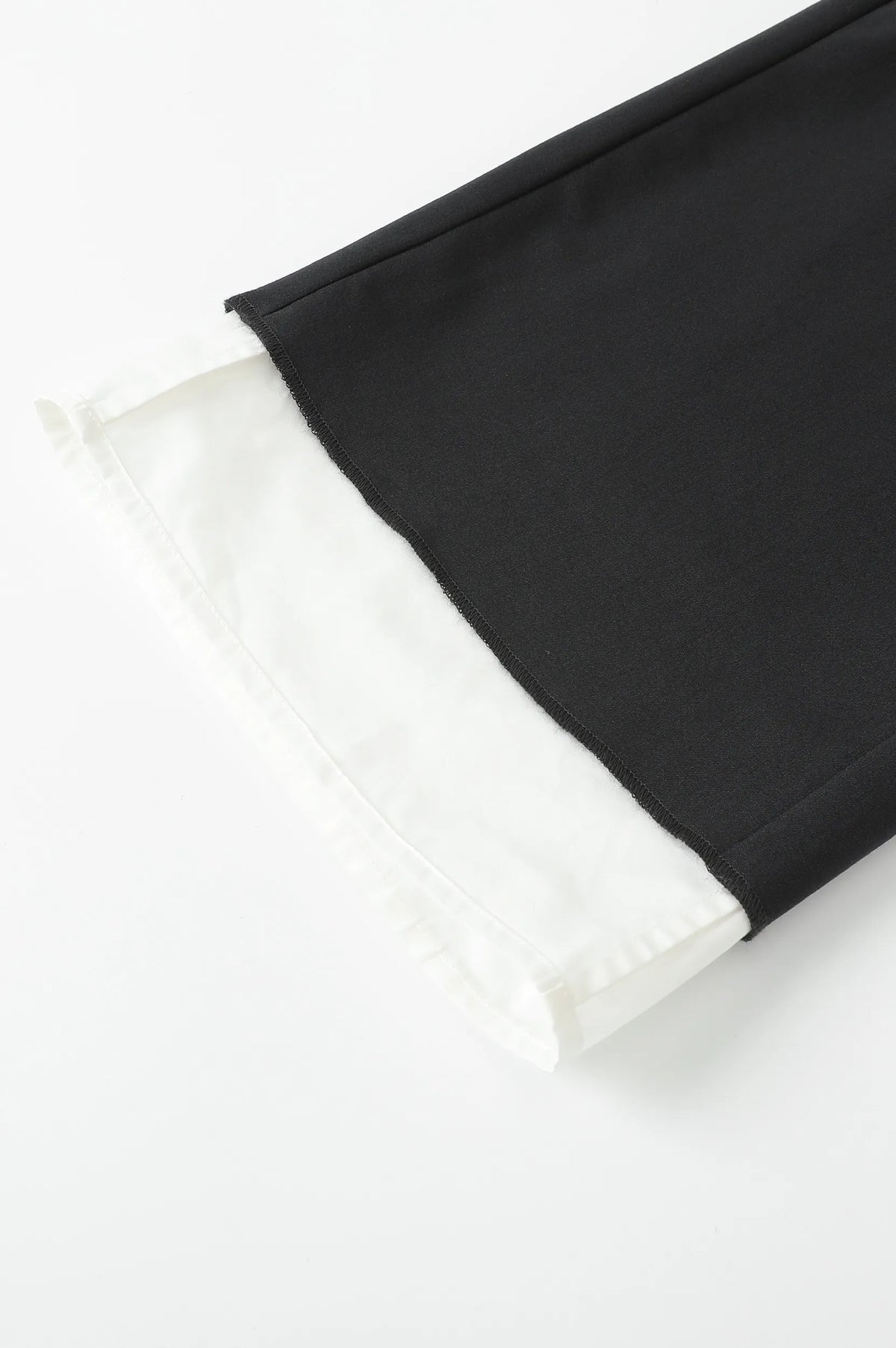 (BLACK)