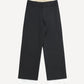(BLACK)