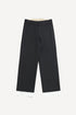 (BLACK)