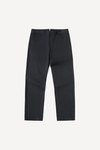 (BLACK)