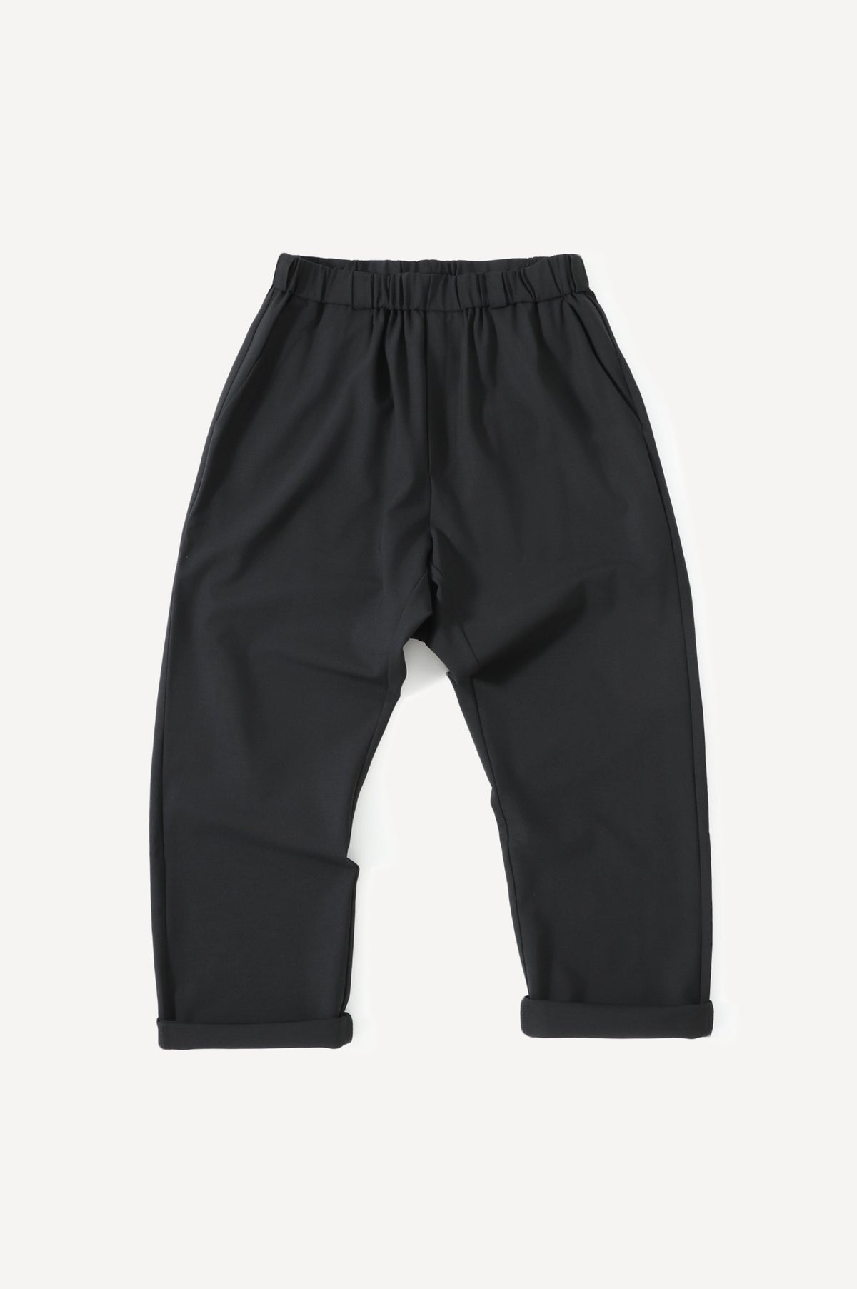 (BLACK)