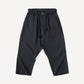 (BLACK)