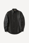 (BLACK)