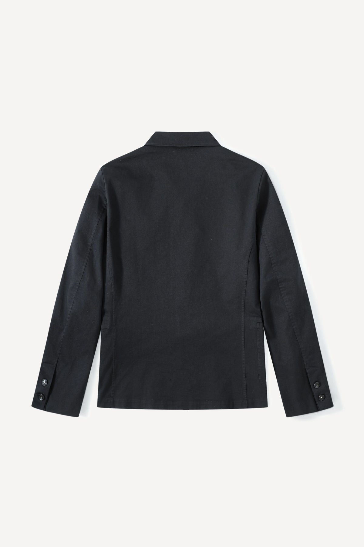 (BLACK)