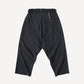 (BLACK)
