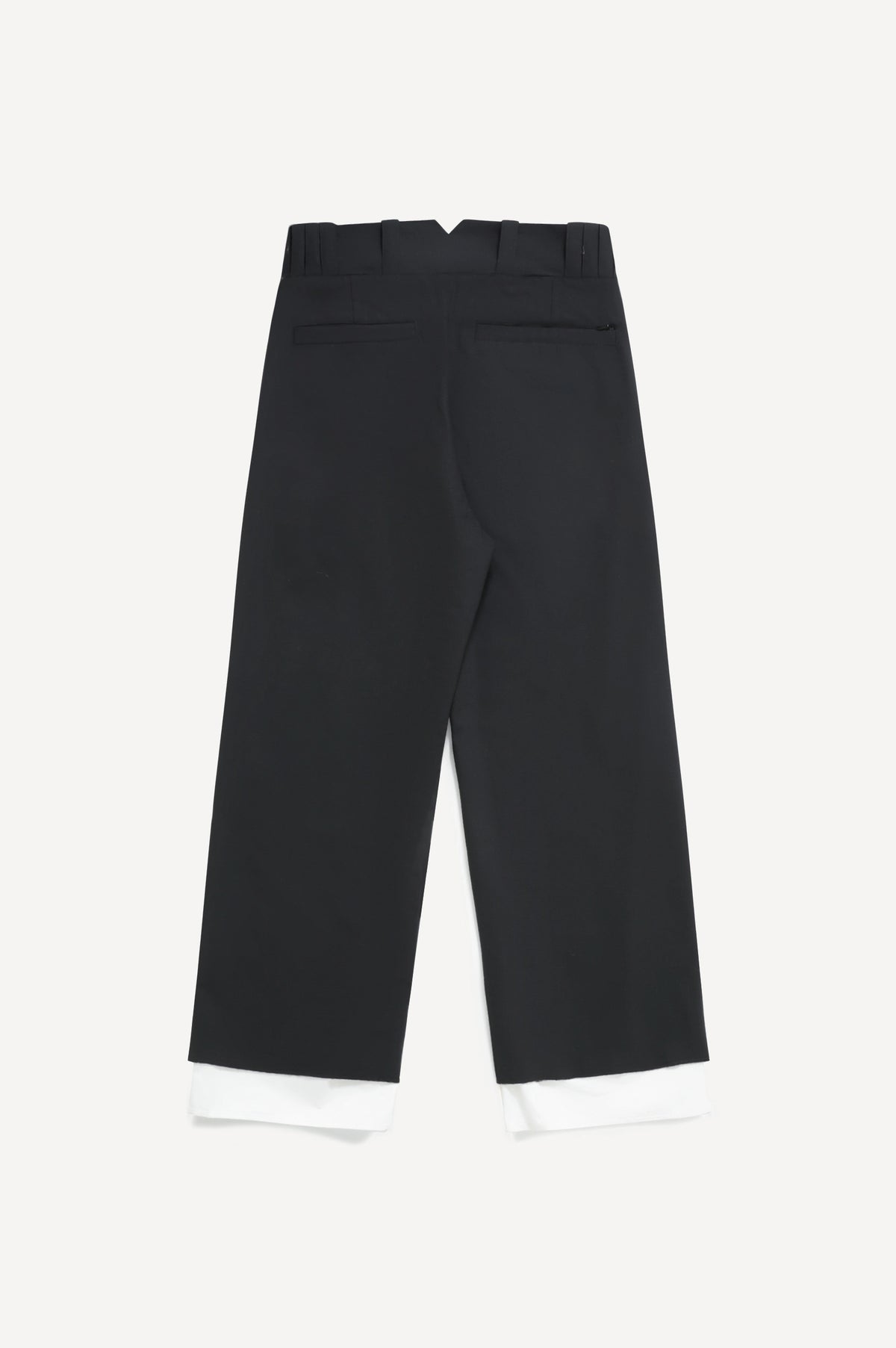 (BLACK)
