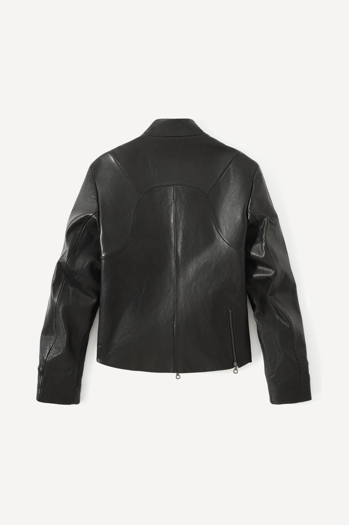 (BLACK)