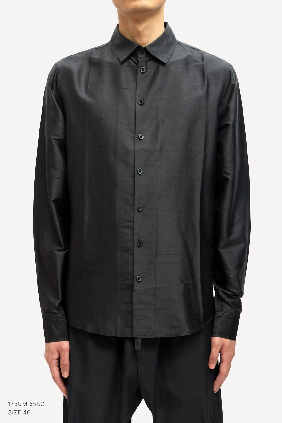 (BLACK)