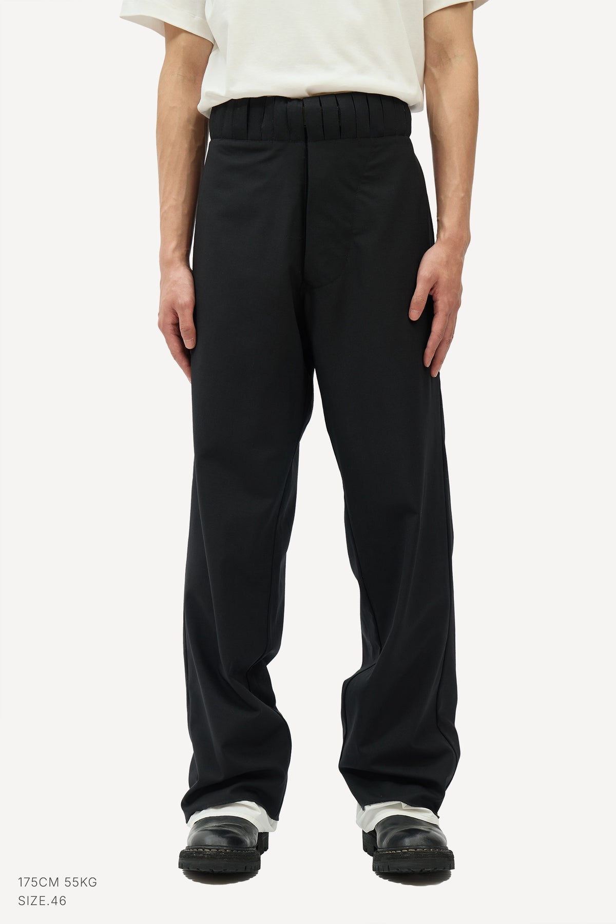 (BLACK)