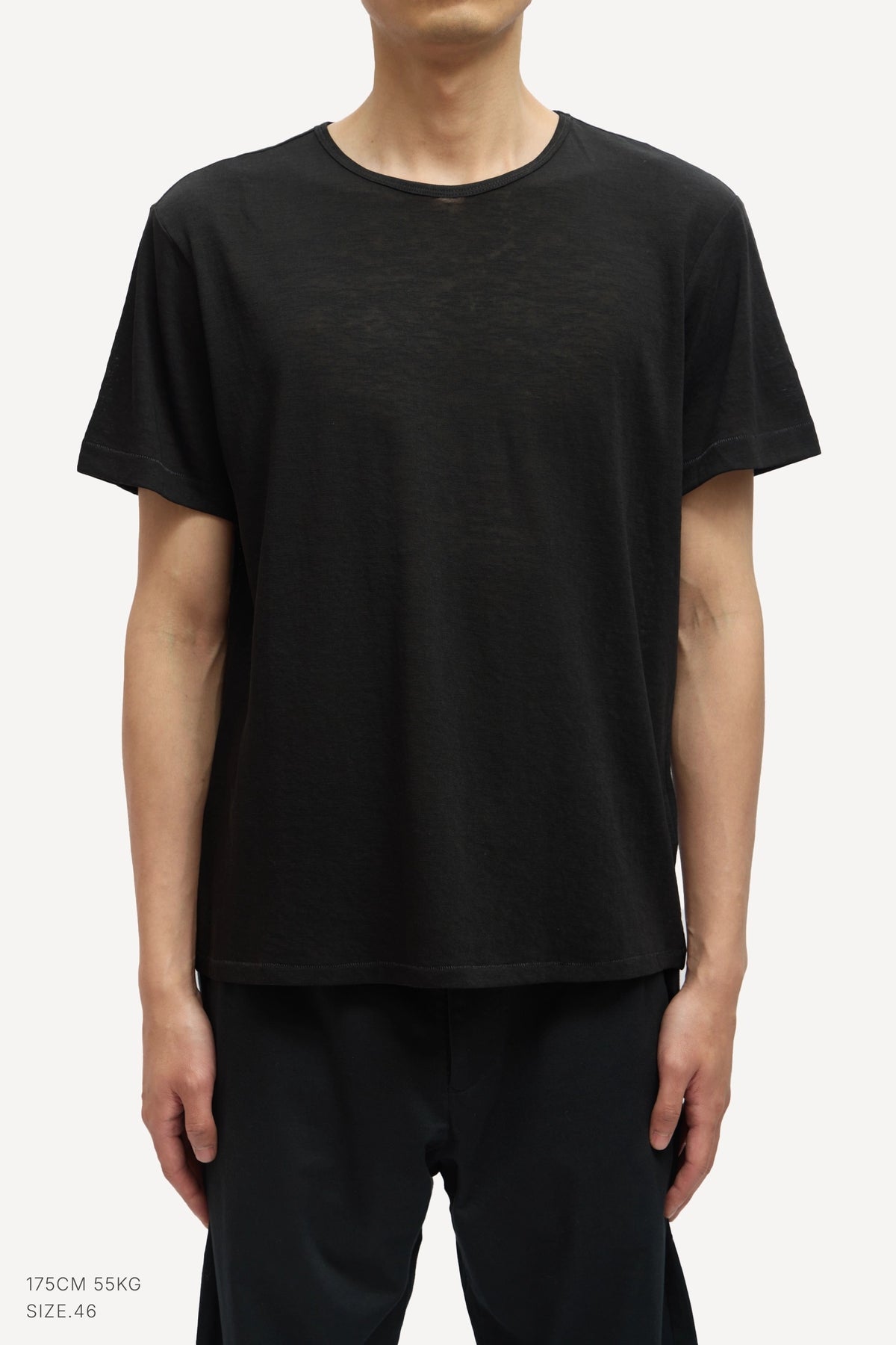 (BLACK)