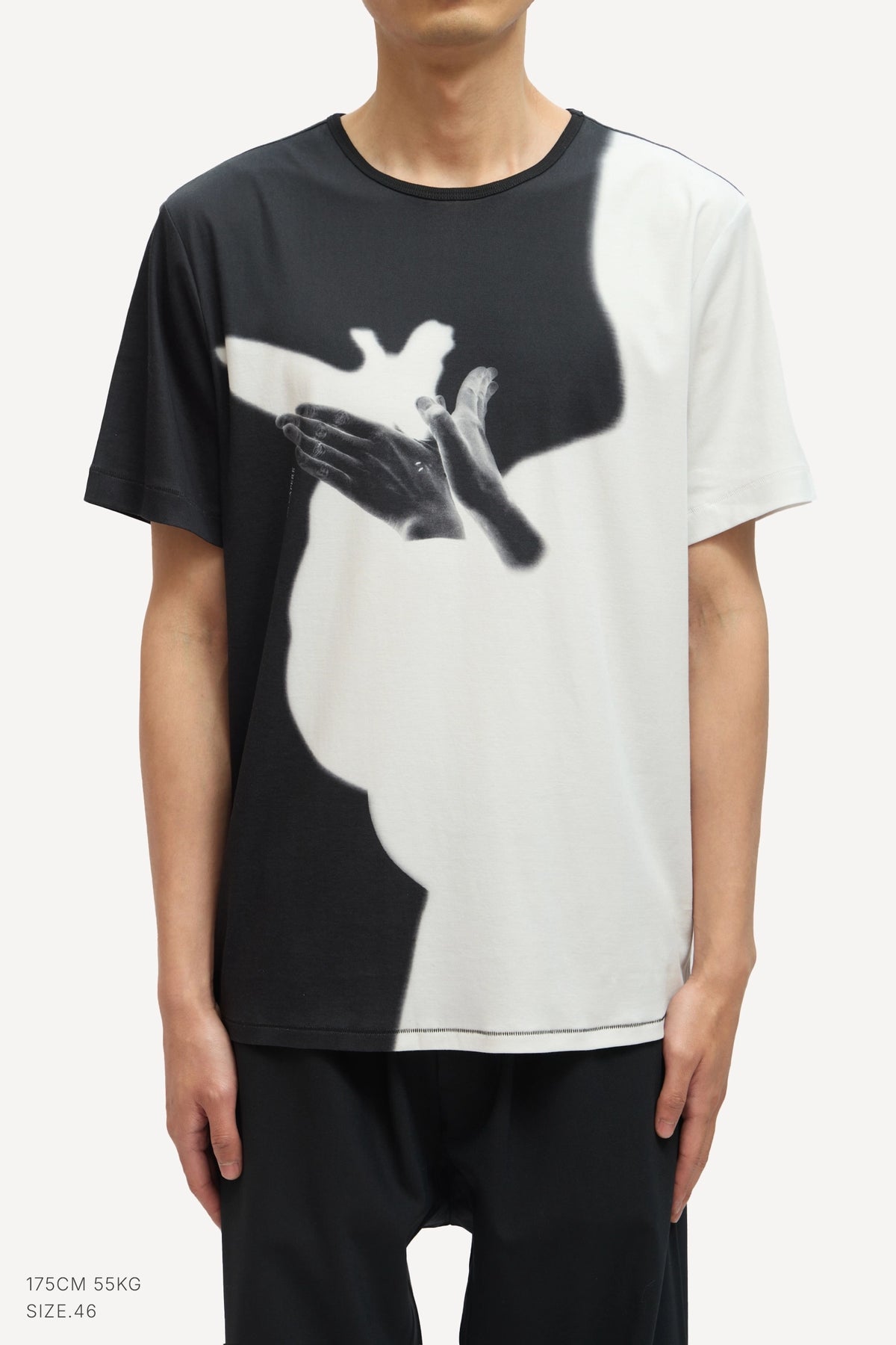 (BLACK)
