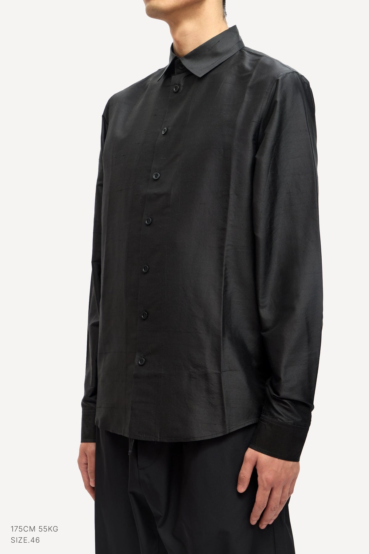 (BLACK)