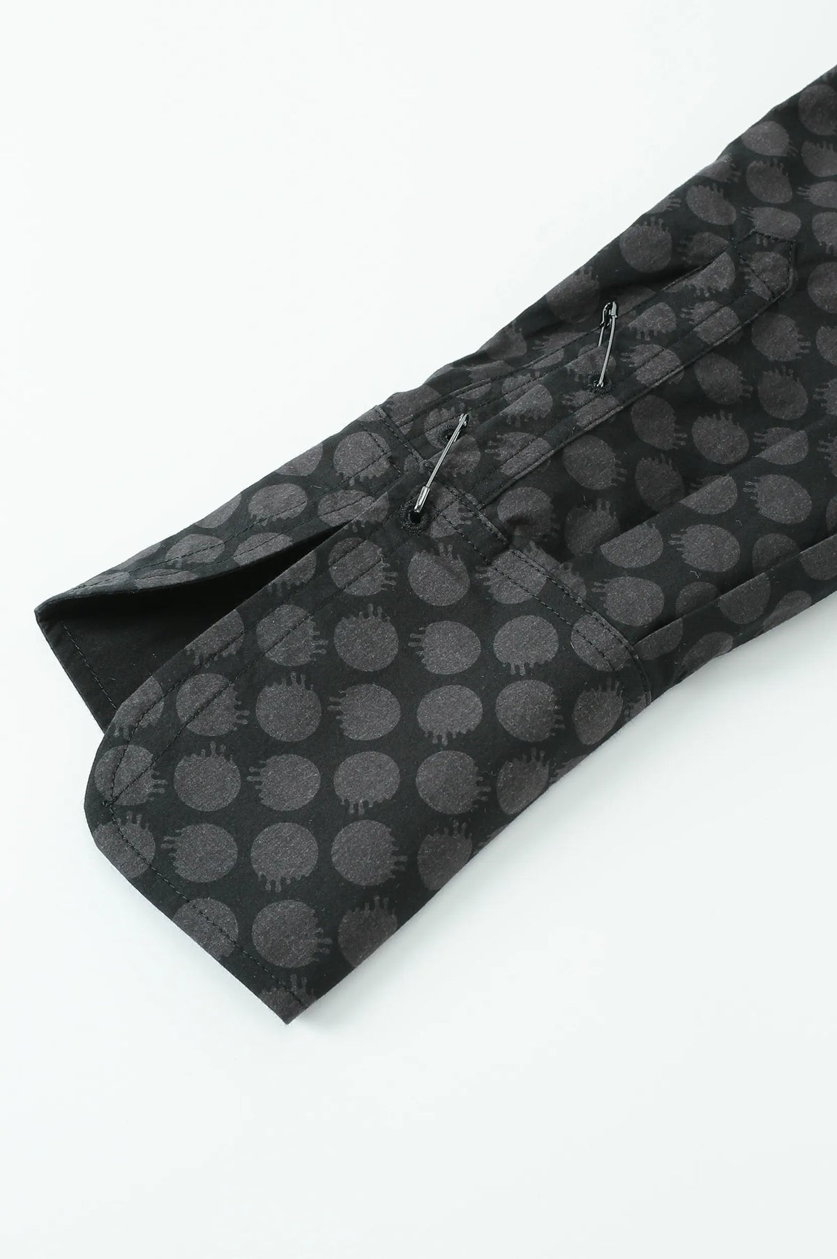 (BLACK GREY)