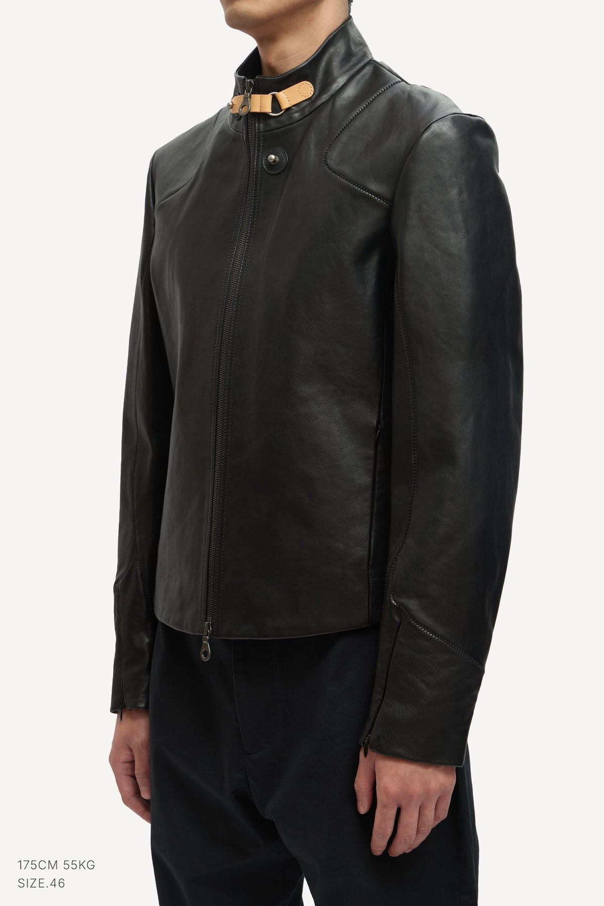 (BLACK)