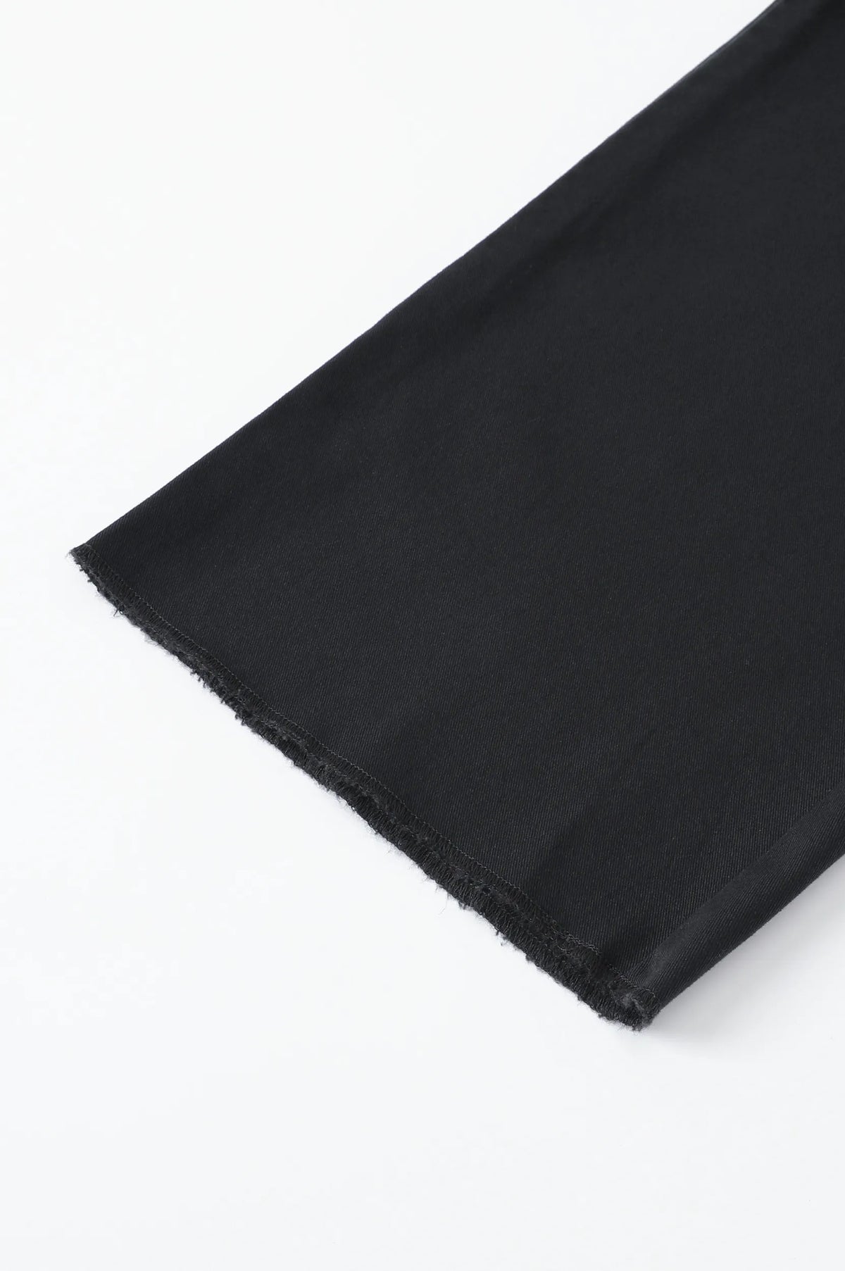 (BLACK)