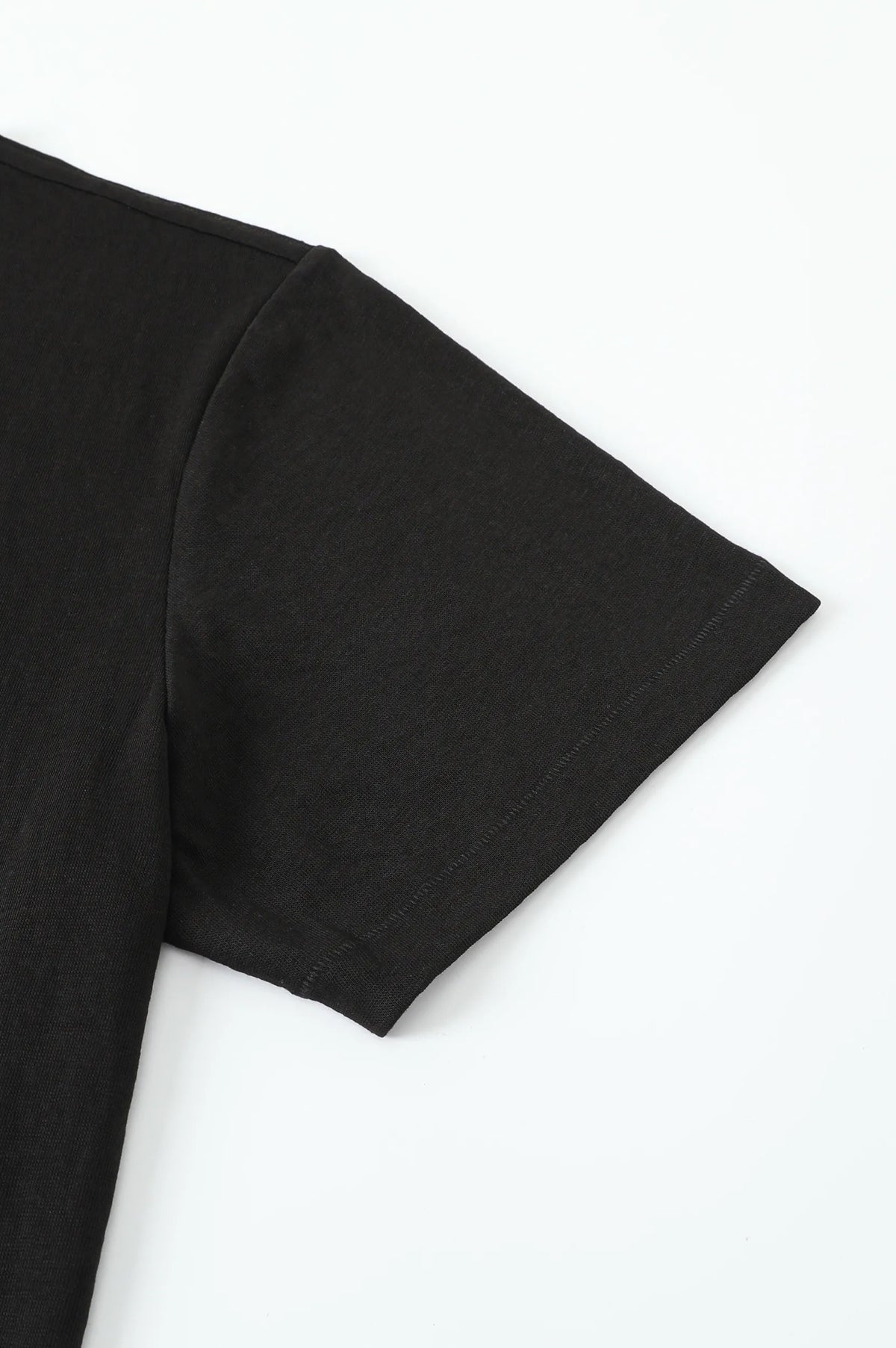 (BLACK)