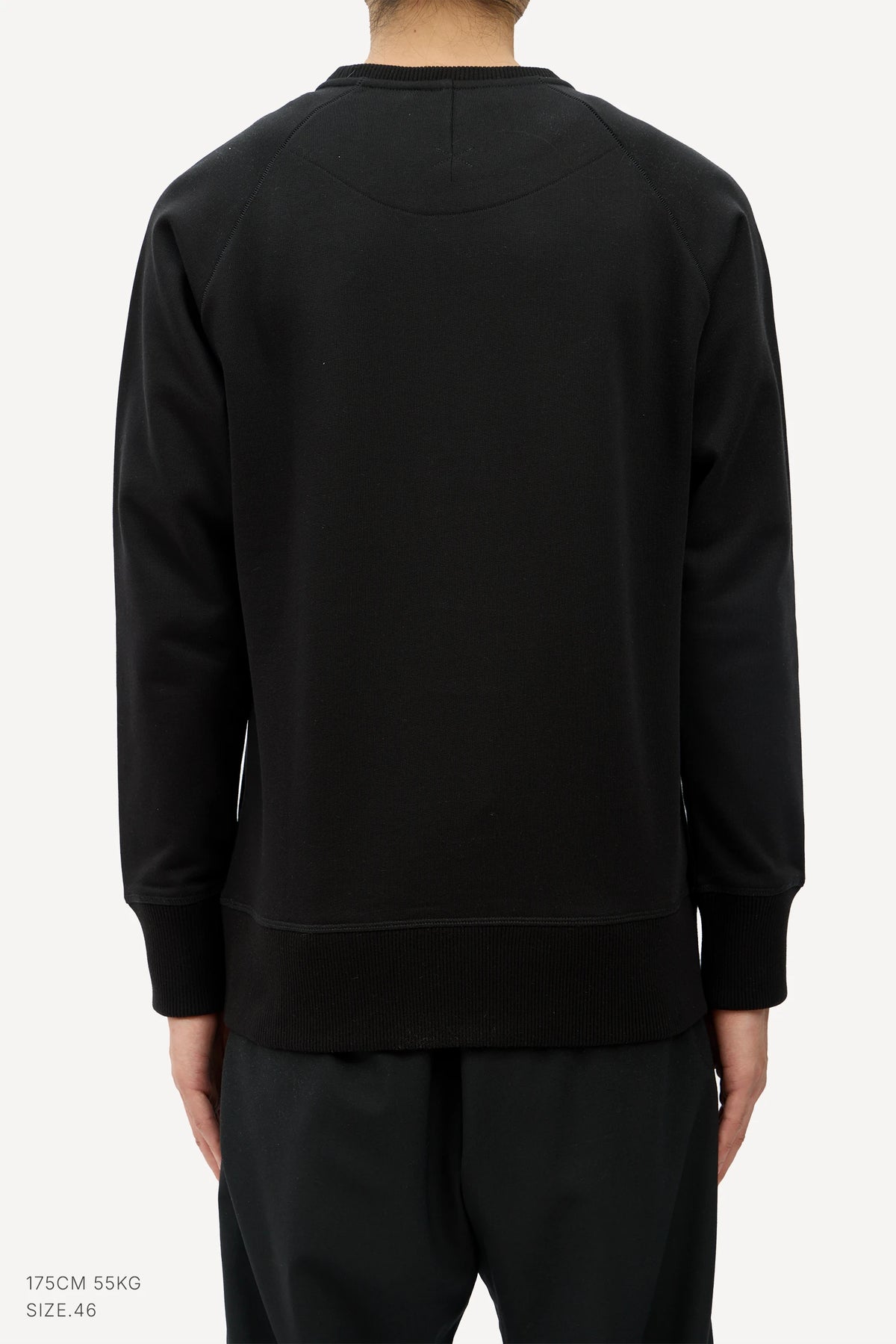 (BLACK)