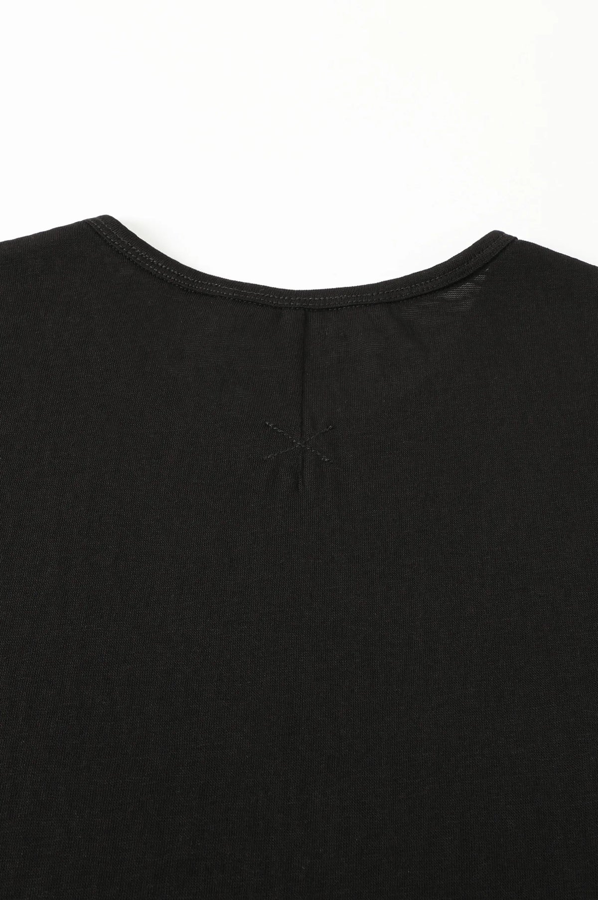 (BLACK)