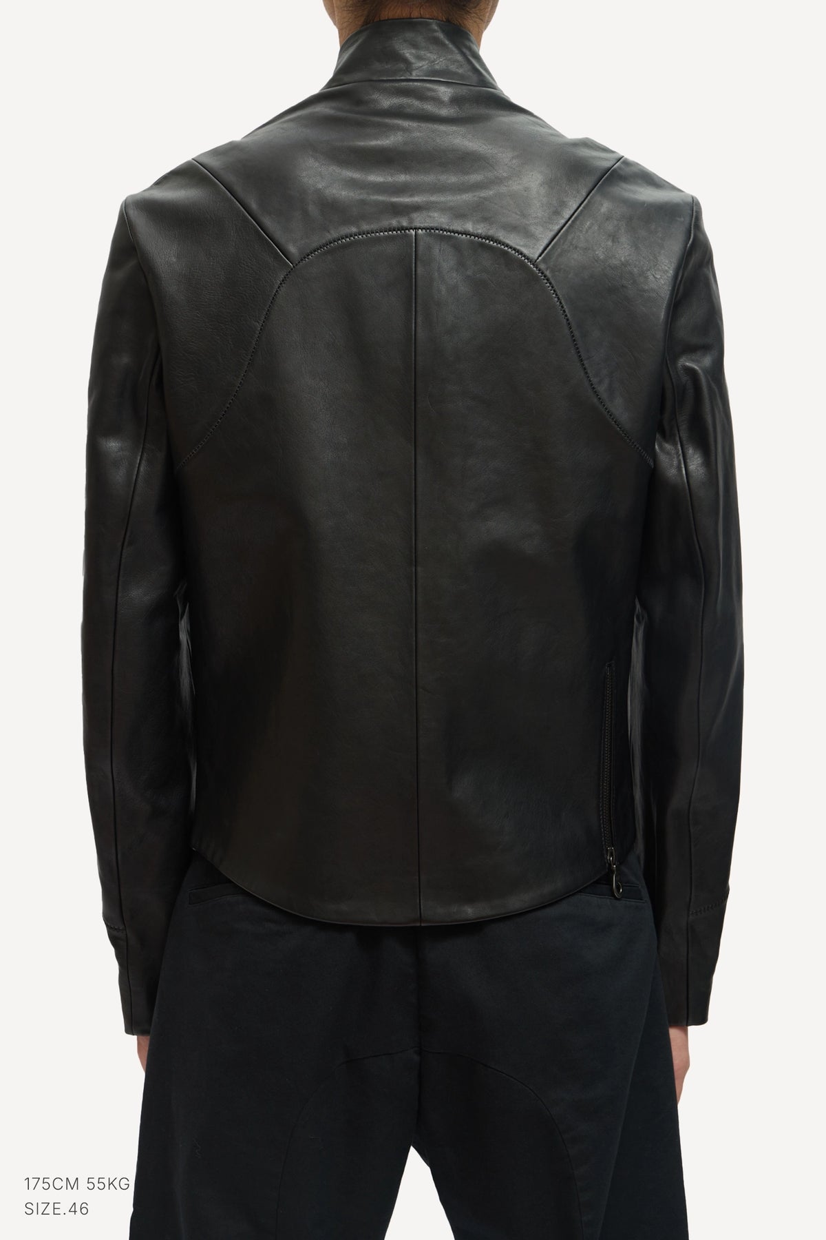 (BLACK)