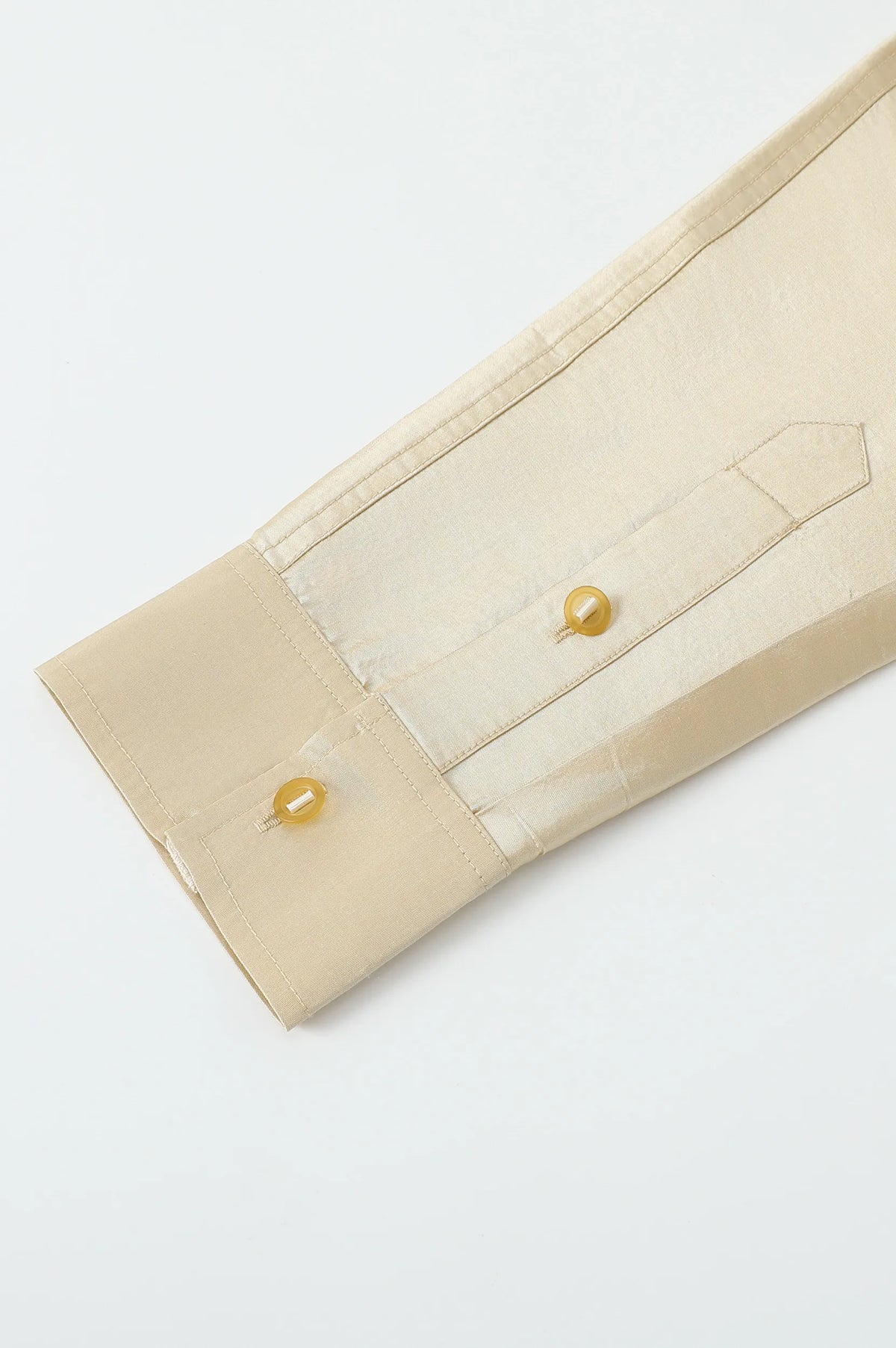 (PALE GOLD)