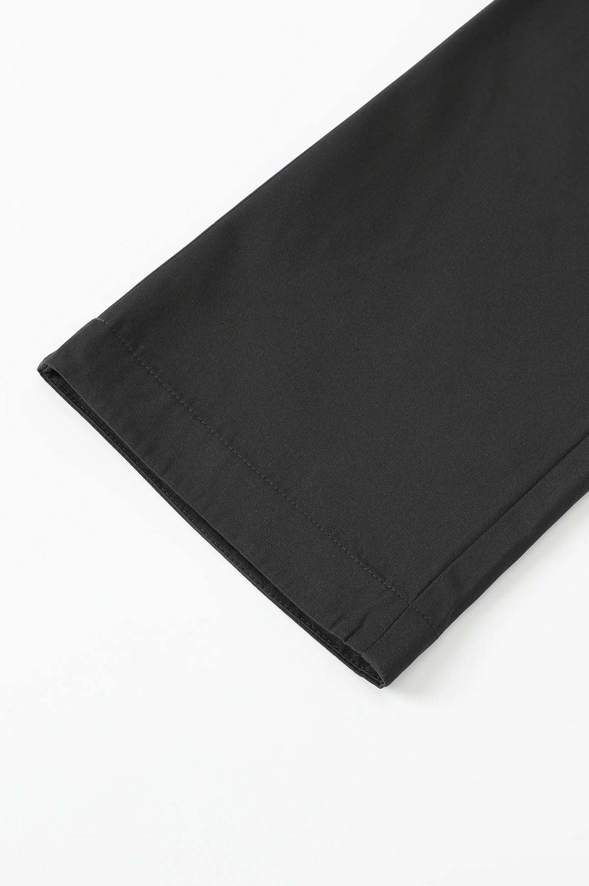 (BLACK)