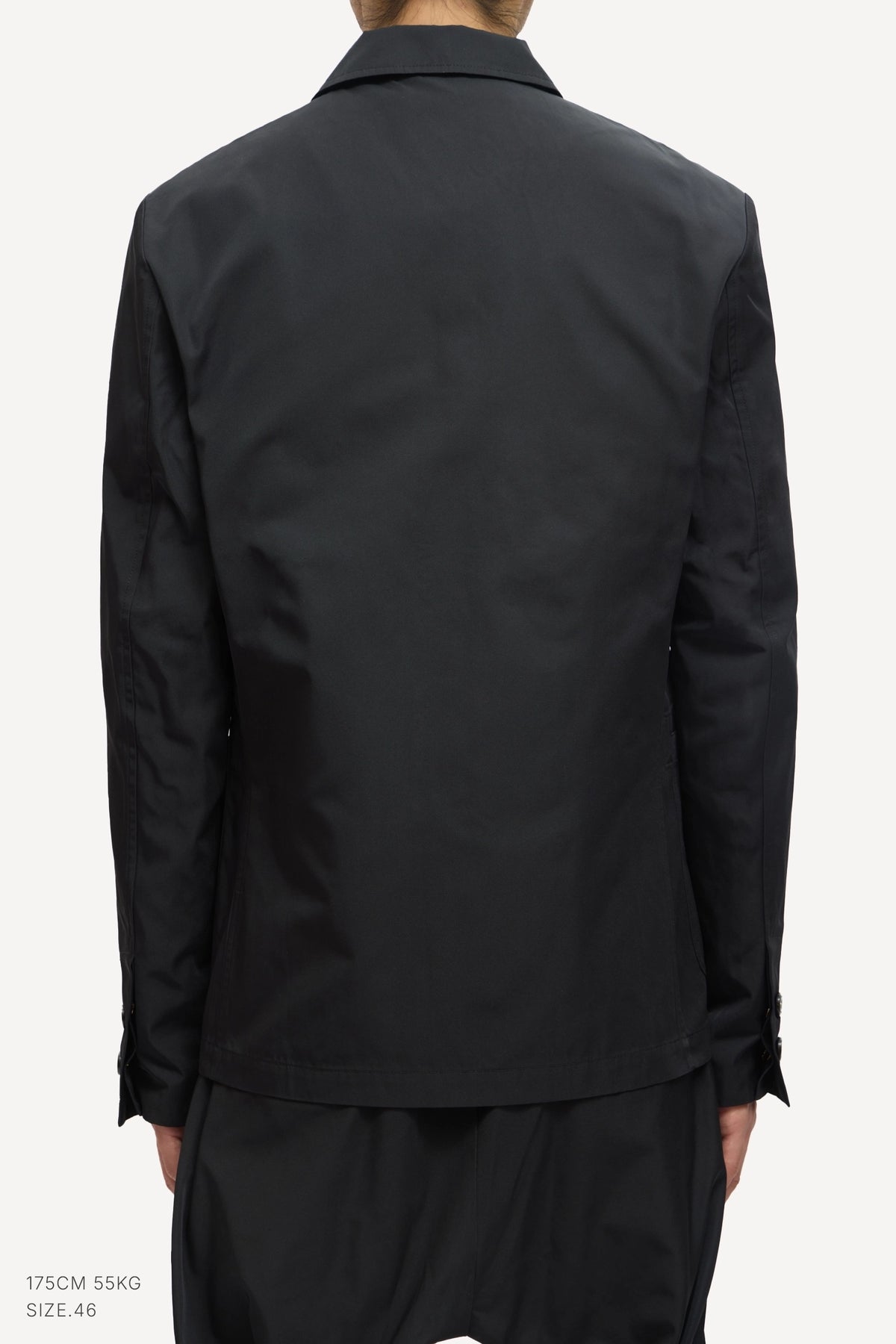 (BLACK)