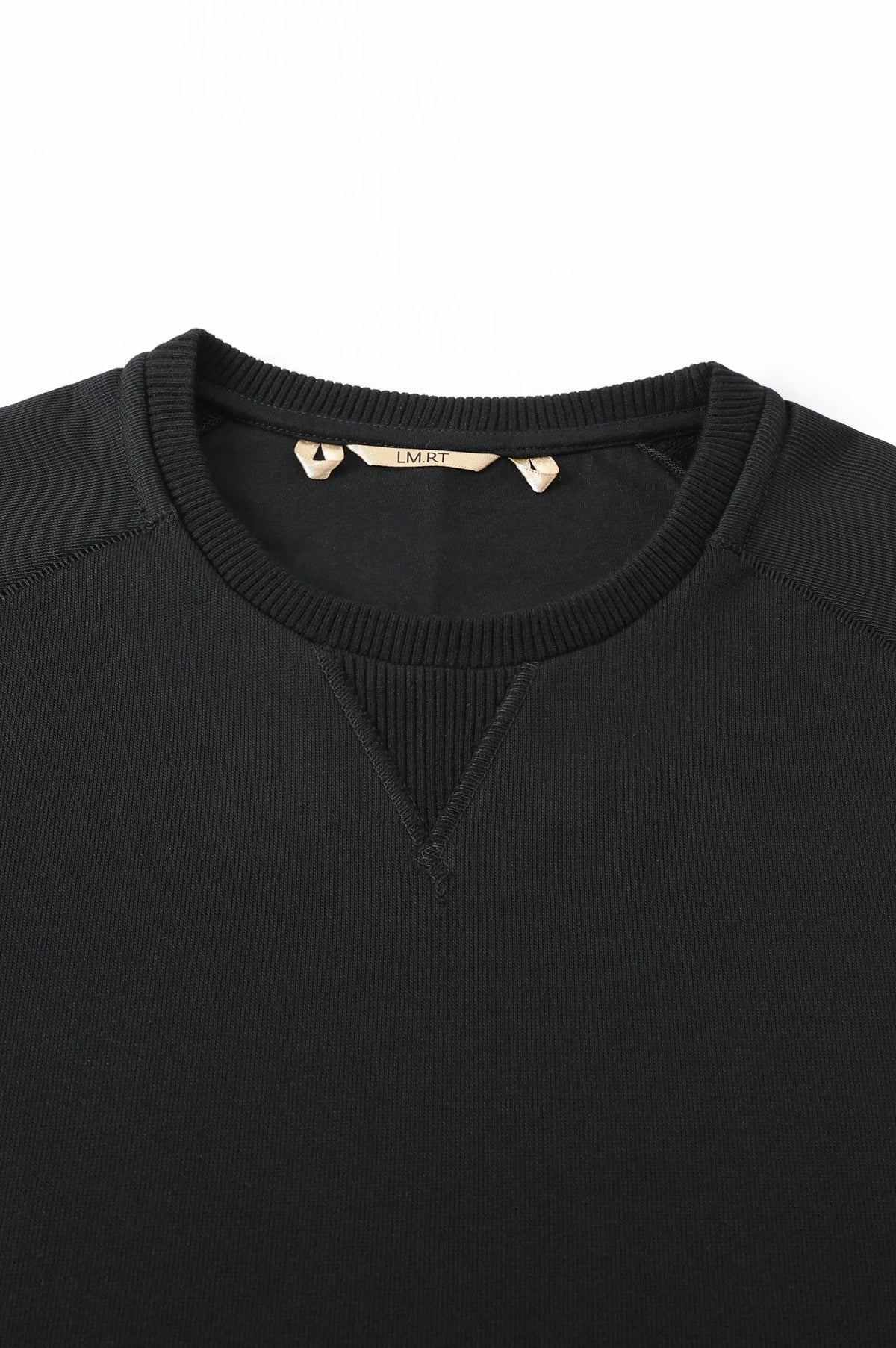 (BLACK)