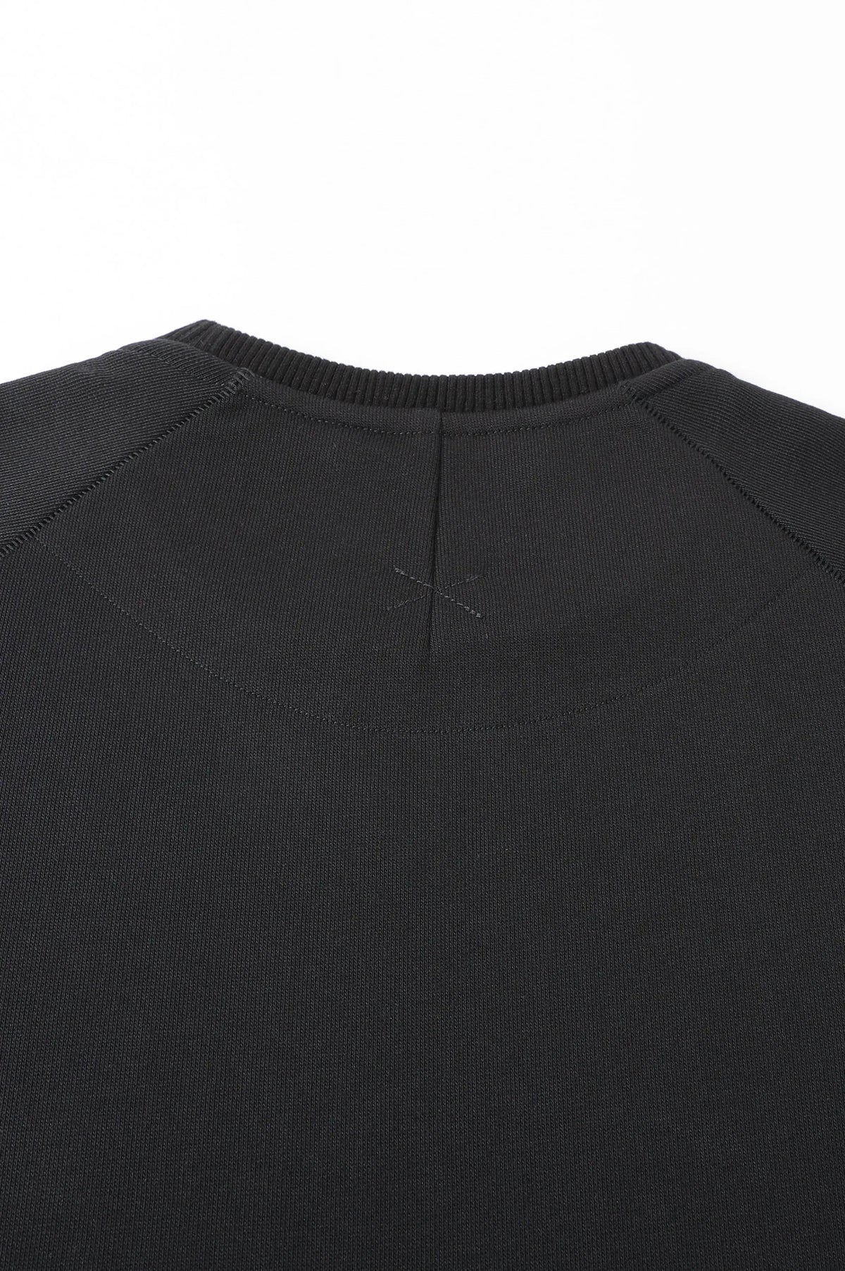 (BLACK)