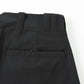 (BLACK)
