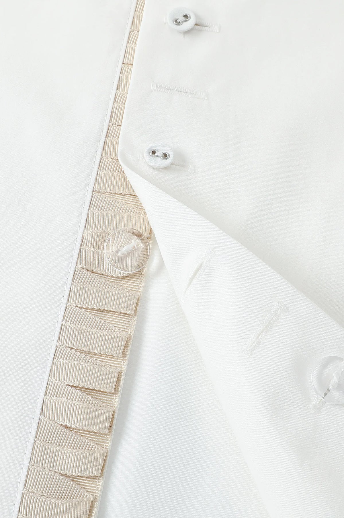 (WHITE)