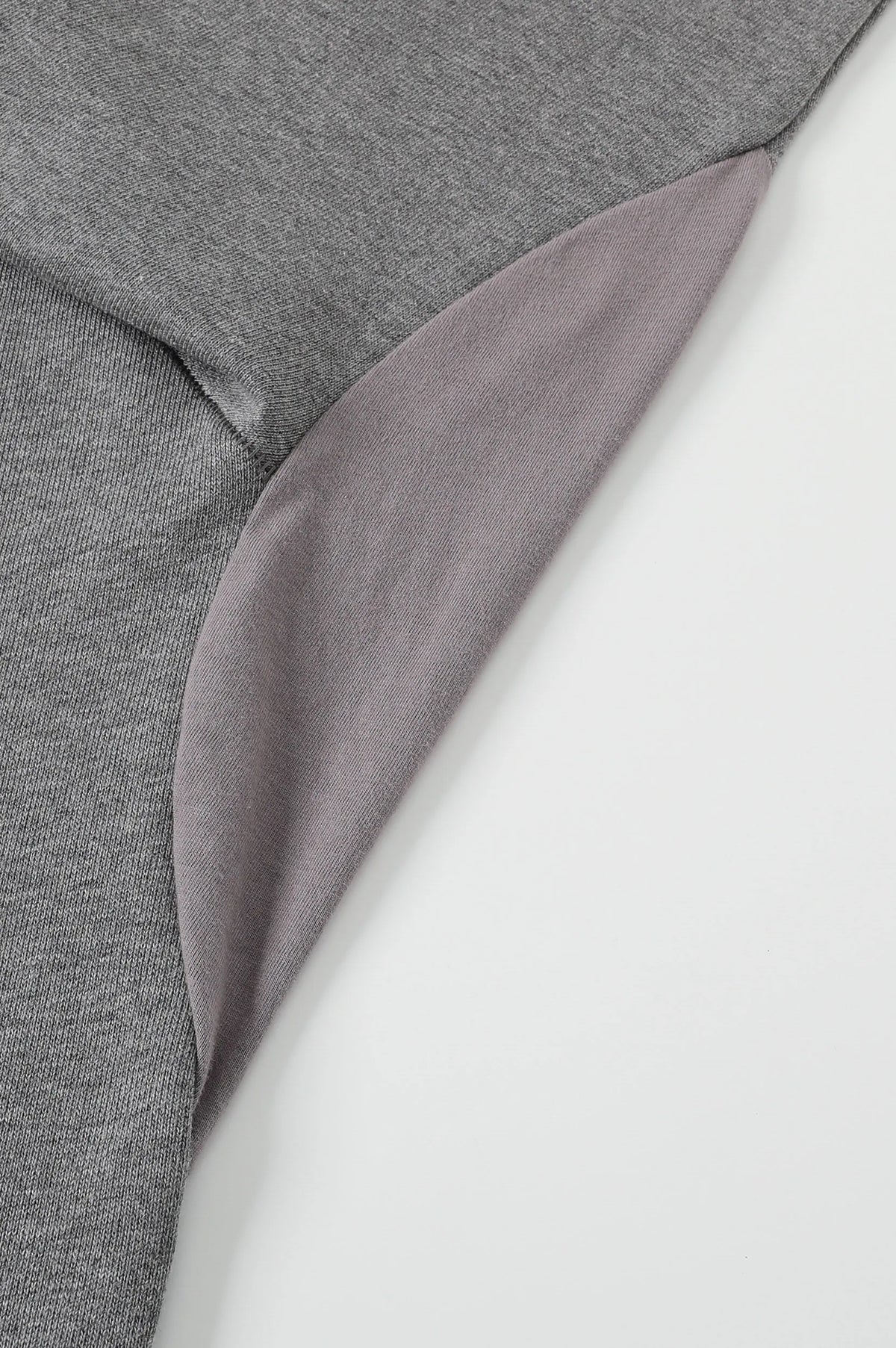(GREY)